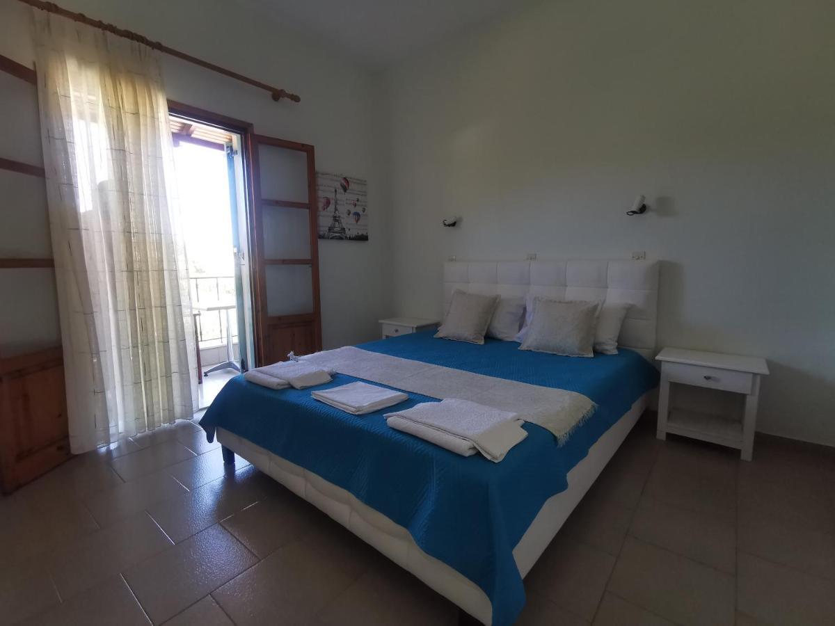 Pension Anna Patitírion Extérieur photo