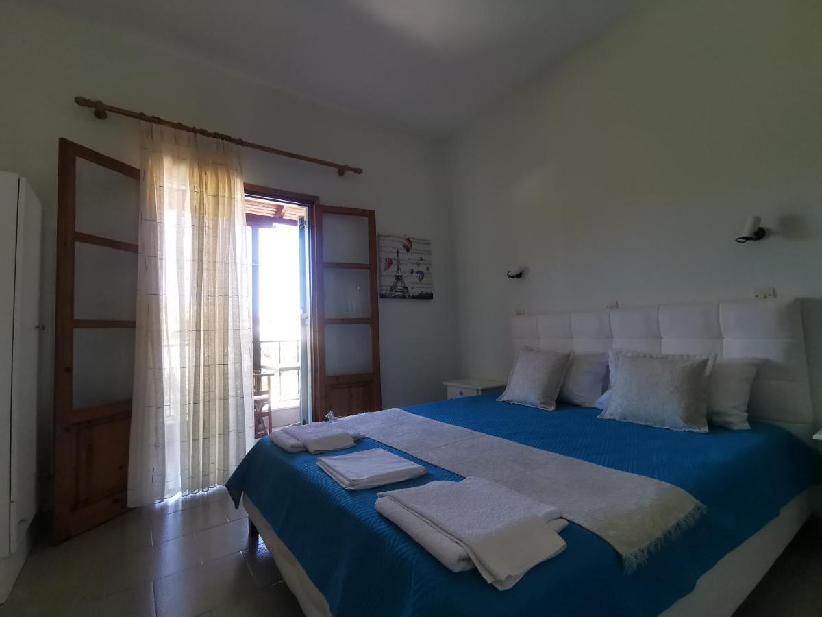 Pension Anna Patitírion Extérieur photo