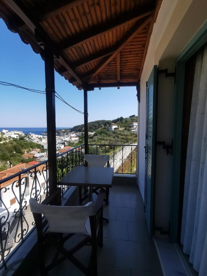Pension Anna Patitírion Extérieur photo