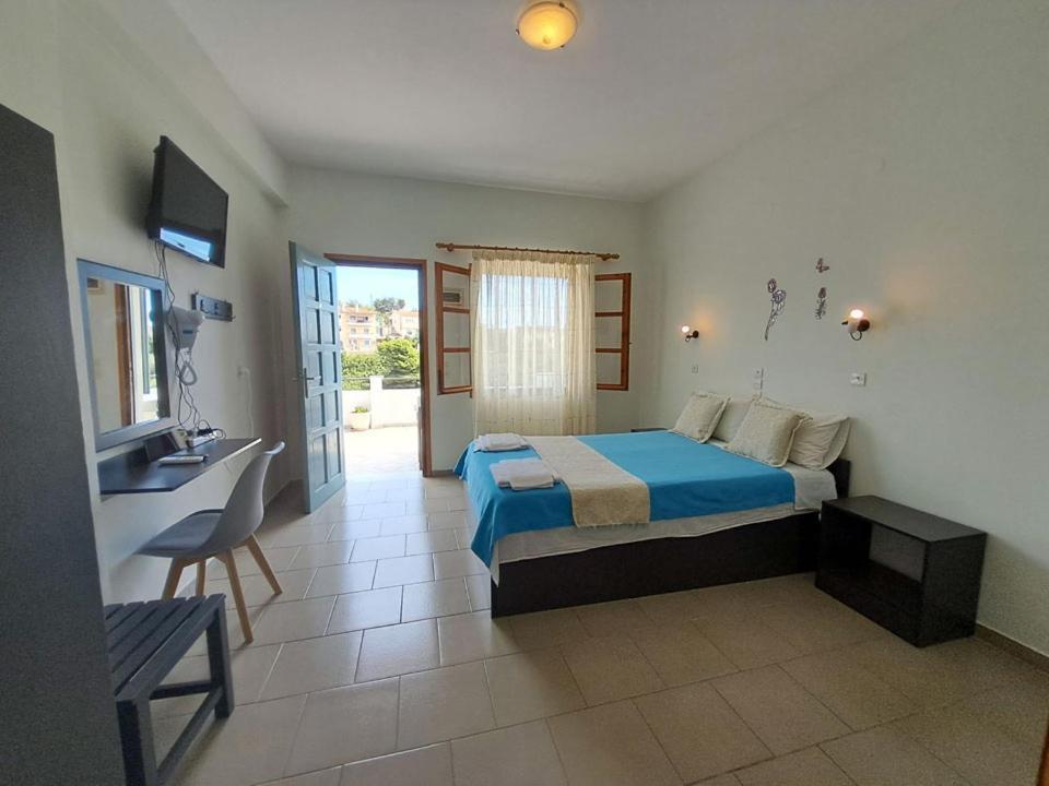 Pension Anna Patitírion Extérieur photo